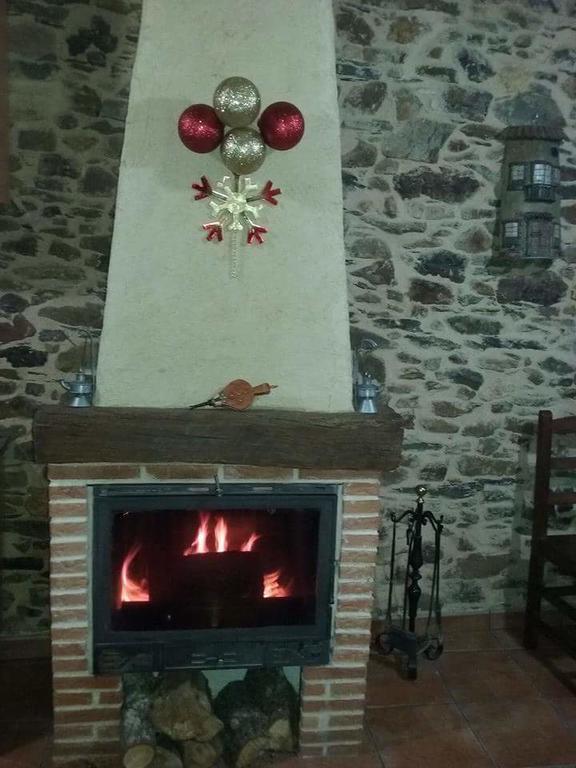 Casa Abuela ★★★ Guest House Grisuela Bagian luar foto